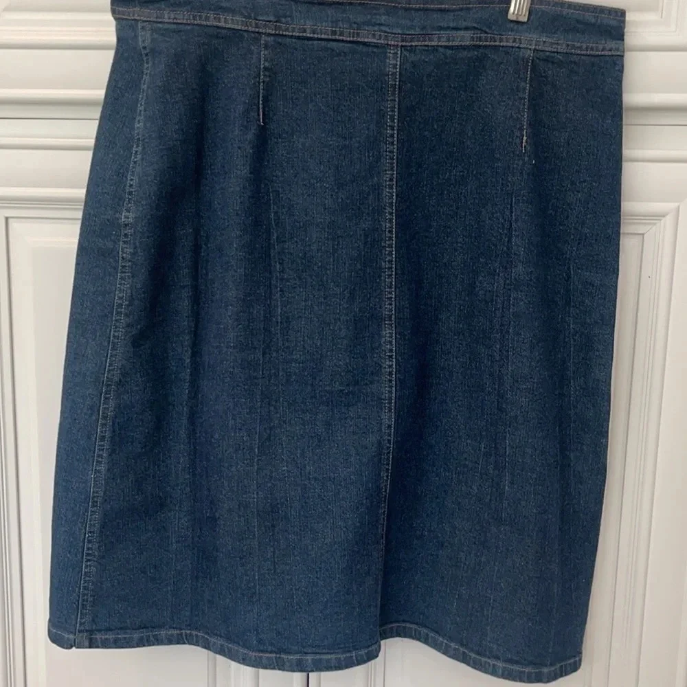 Petite Sophisticate Stretch Blue Denim Skirt size 14 - Picture 6 of 8